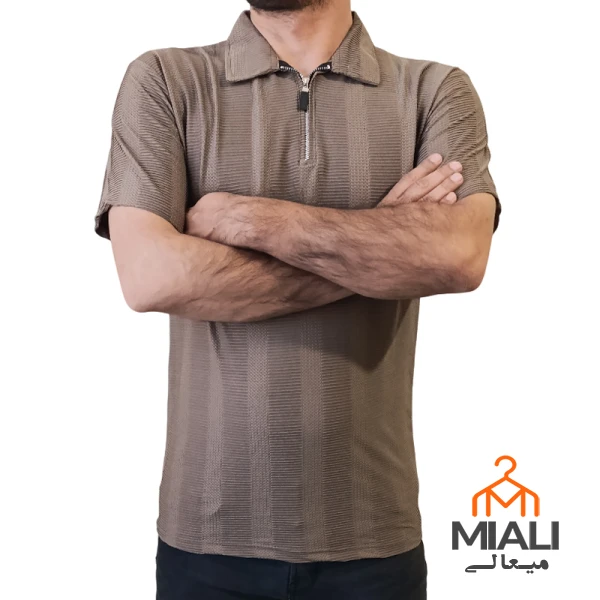 تیشرت بیسکوئیتی نیم زیپ قهوه ای روشن